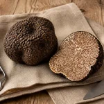 truffe d ete et gleba, coupe en deux, photo culinaire