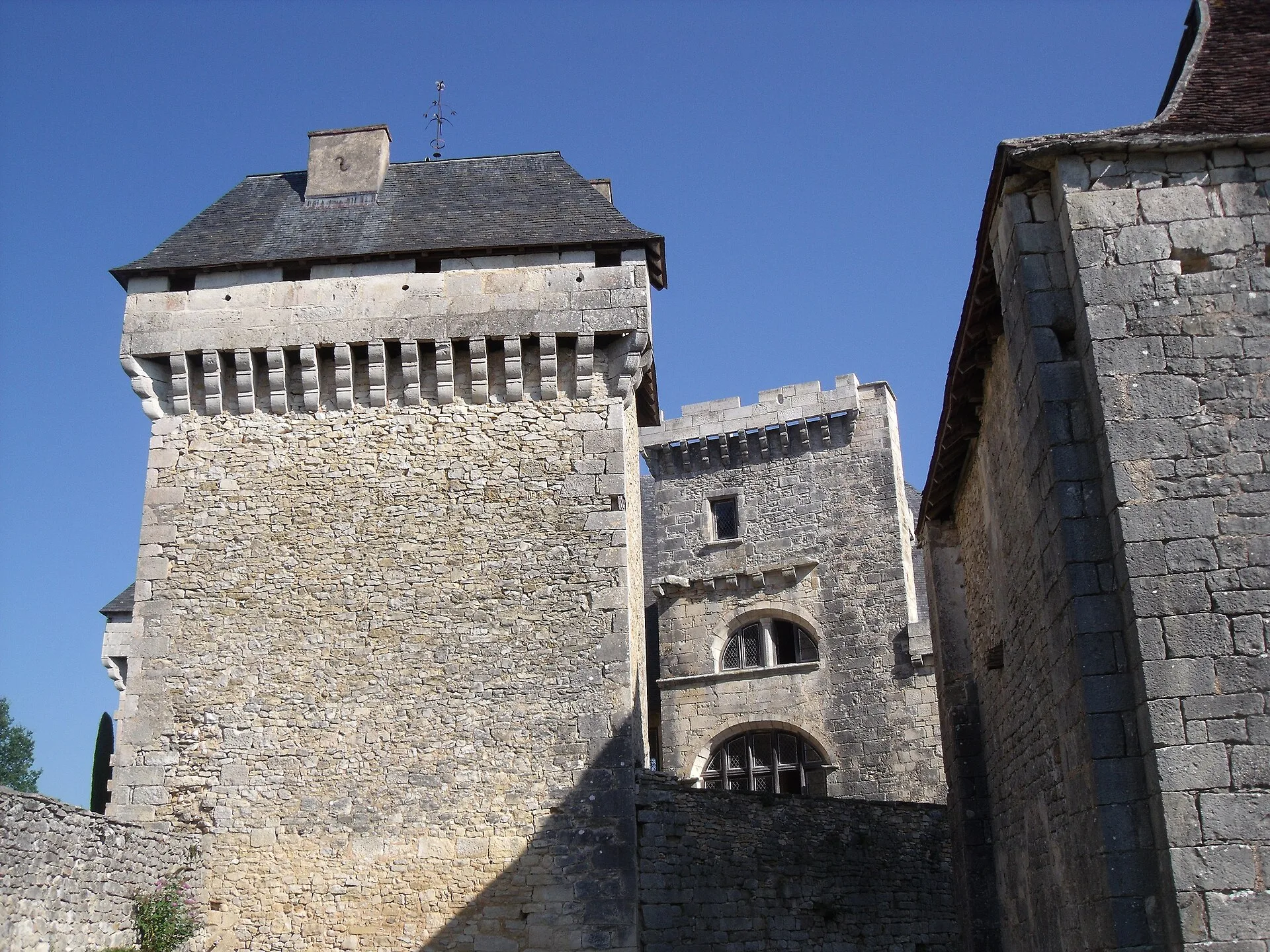 Le château d’Ajat