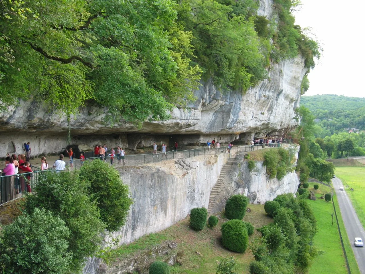 La Roque Saint-Christophe - Fort et Cité troglodytiques
